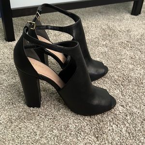 Aldo leather bootie
